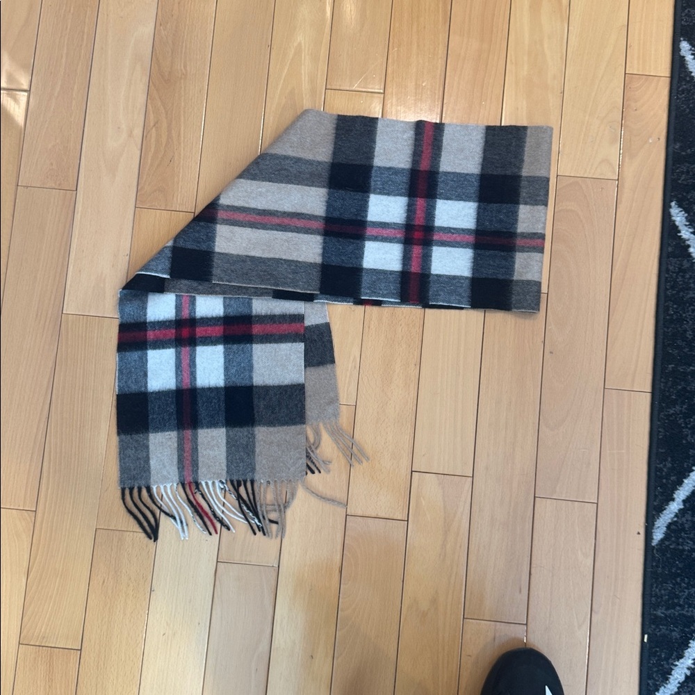 Cashmere scarf